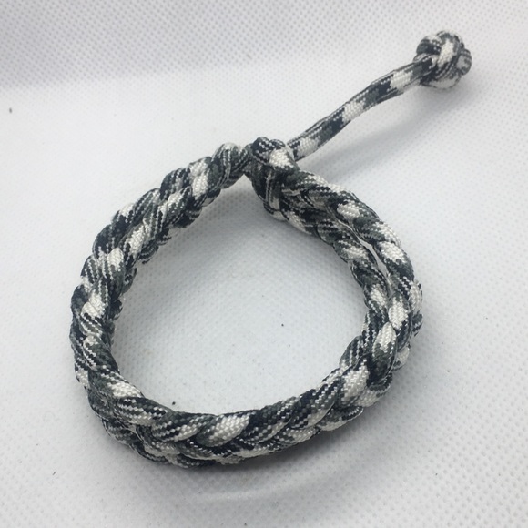 4 for $12: Paracord Bracelet - Picture 2 of 4
